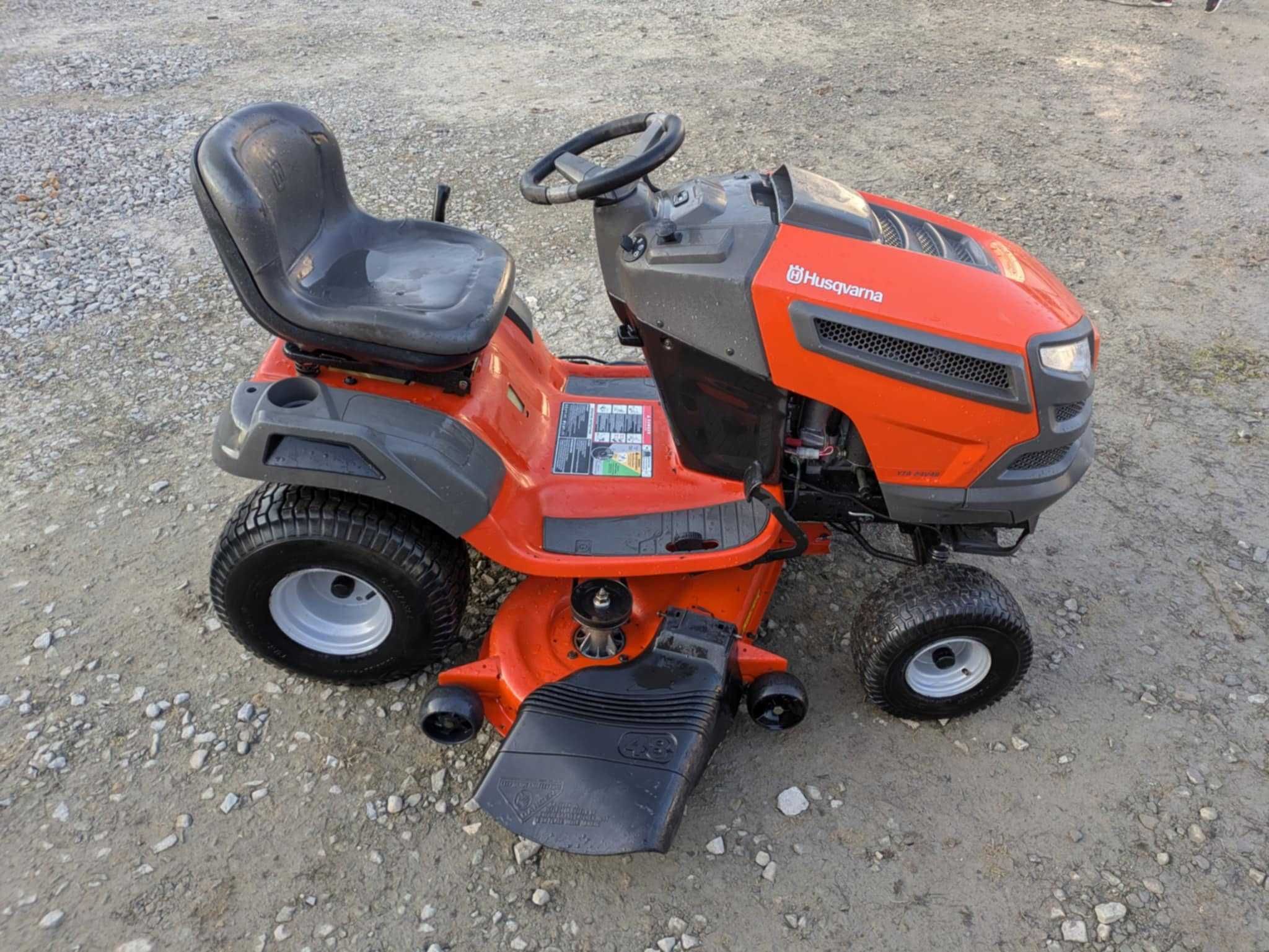 Kosiarka traktorek Husqvarna YTA 24V48 24KM V2  Briggs Hydro Tempo 130