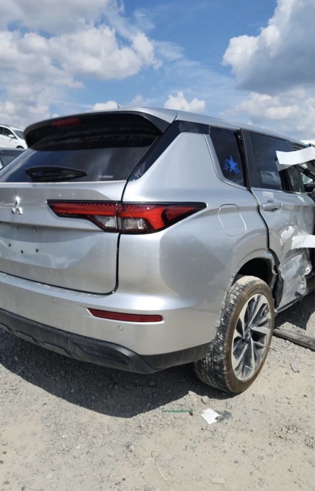 Mitsubishi Outlander 4 2023 Кришка багажу ляда