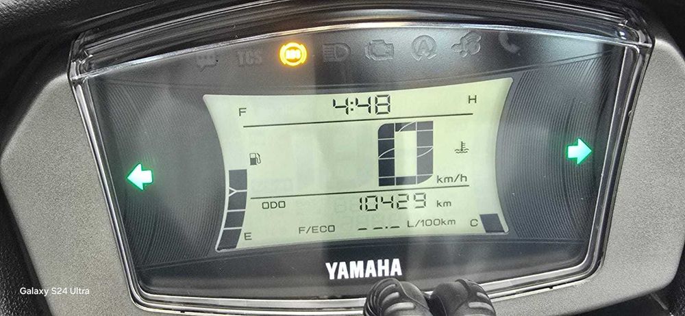 NMAX 2023 – Scooter Moderna com Baixa Quilometragem!