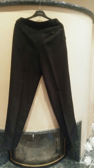 Spodnie czarne garnitur 170 slim włoskie kupione w Tkmaxx
