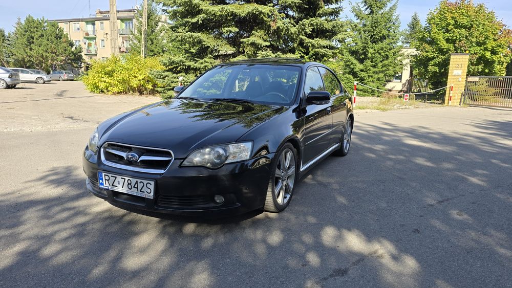 Subaru Legacy 2005 3.0 H6