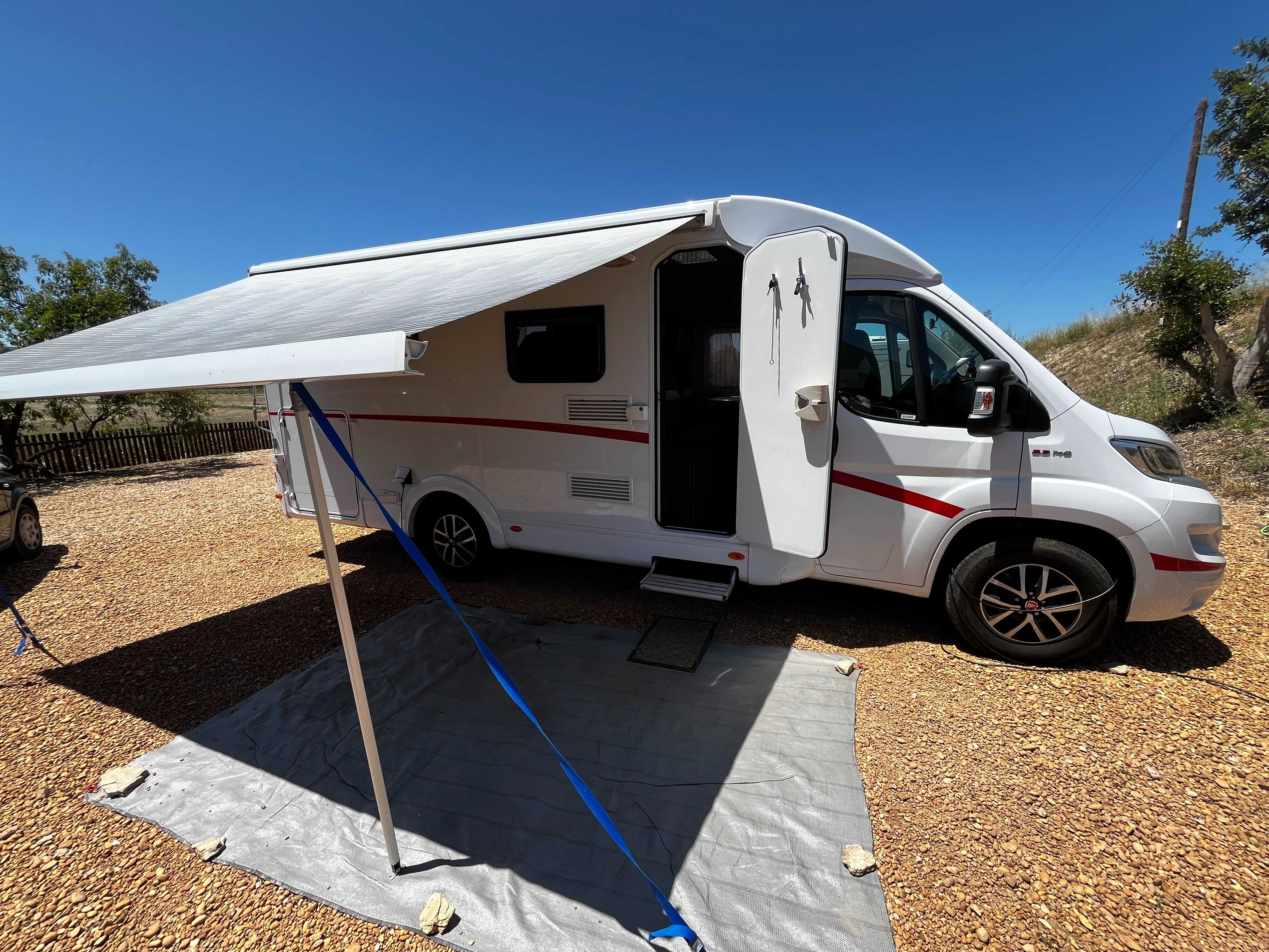 Autocaravana Sunlight V69 - Fiat Ducato 2021 com apenas 25.000 km