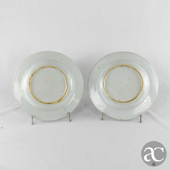 Par de Pratos, China, decoração  “bianco sopra bianco” Qianlong XVIII