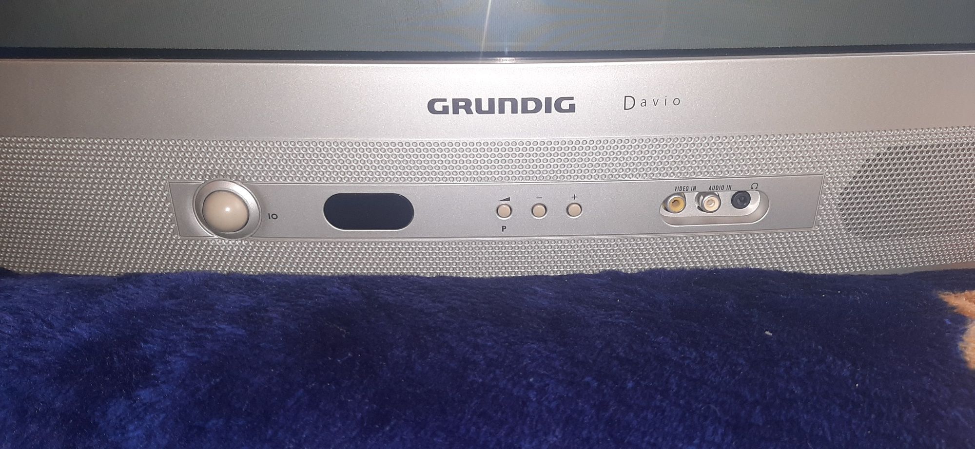 Telewizor kineskopowy grunding davio t55-4201 top