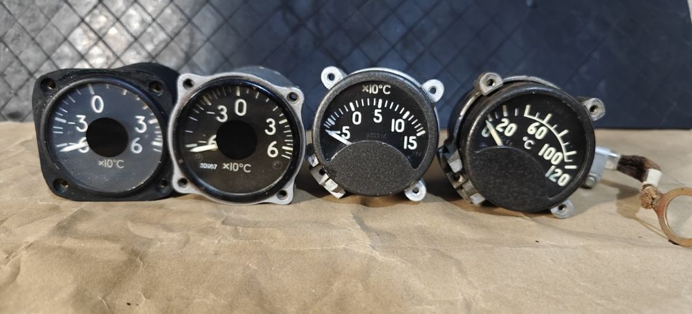Продам указатель измеритель температуры