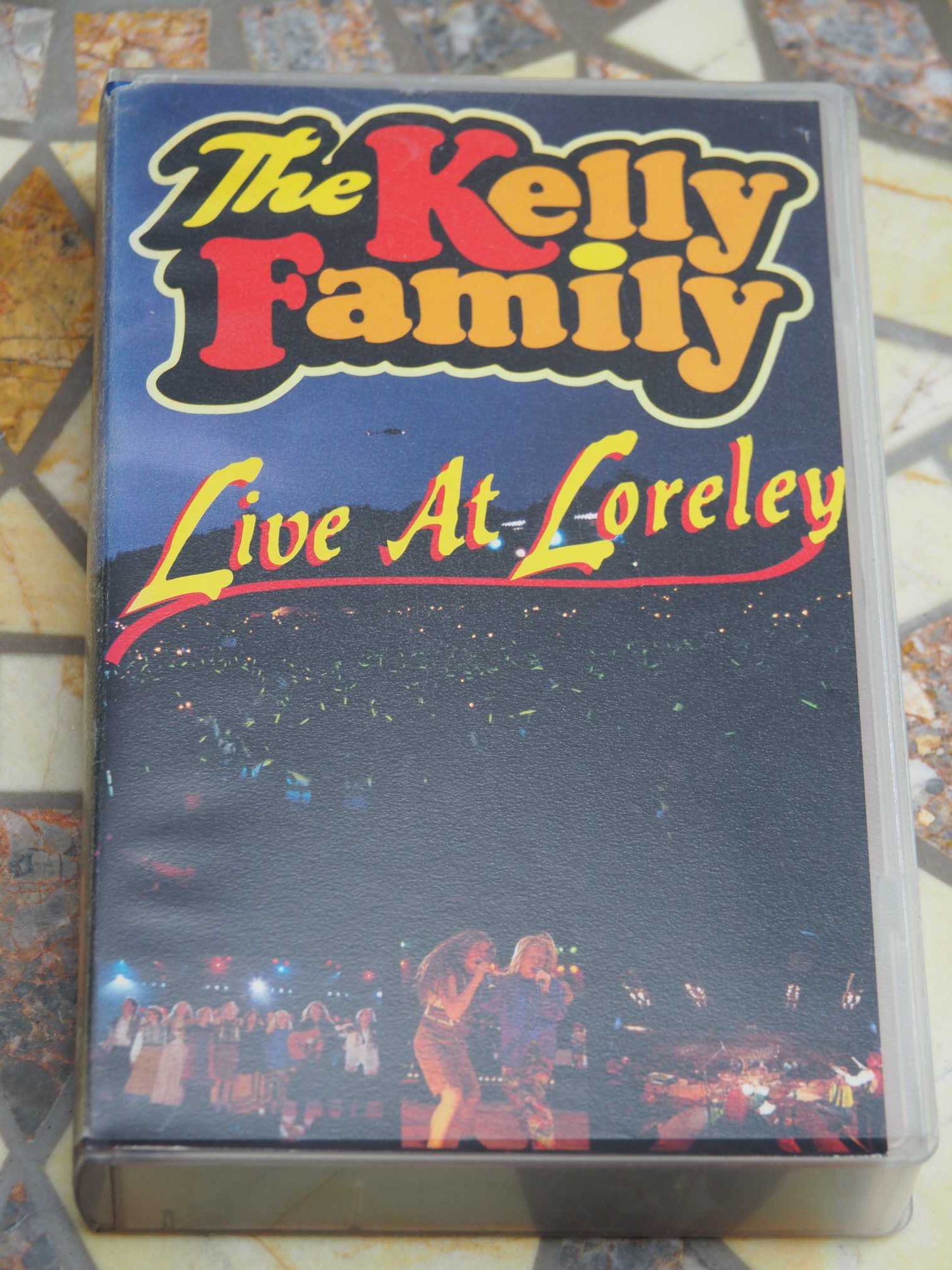 Kaseta VHS The Kelly Family „Live at Loreley”