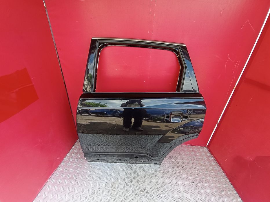 Двері задні ліві Audi Q7 4M Двери задние левые Дверь АУДИ КУ7 4М Шрот