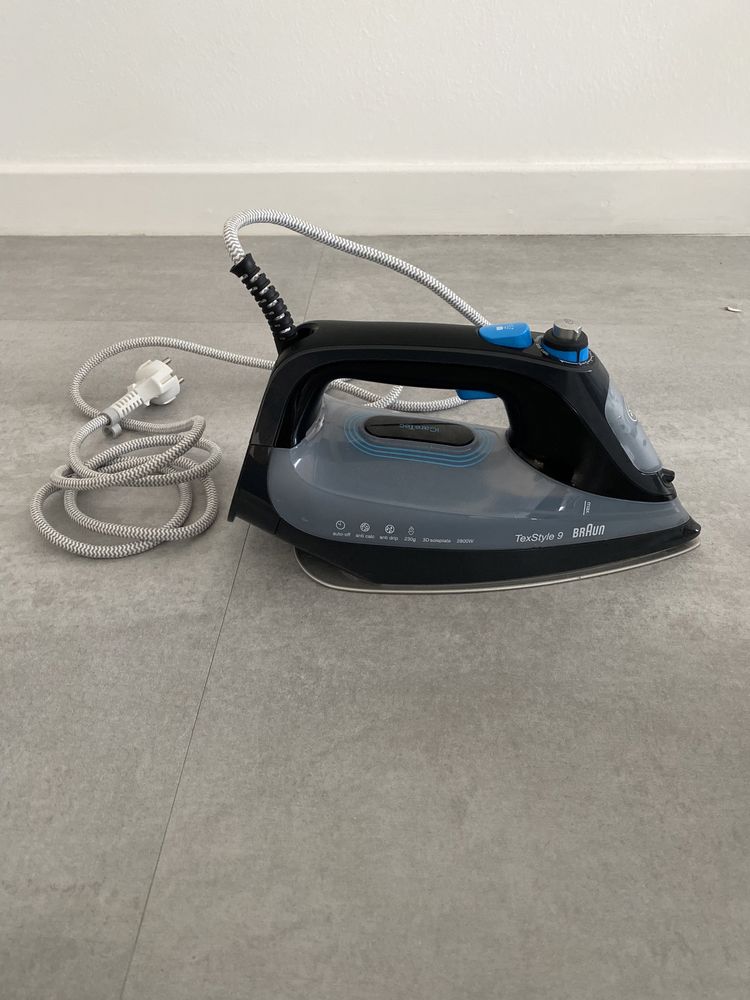 Ferro a Vapor BRAUN TexStyle 9 – Pouco Uso, Excelente Estado!