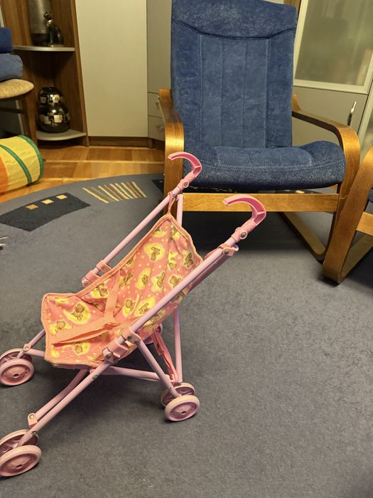 Лялькова каляска