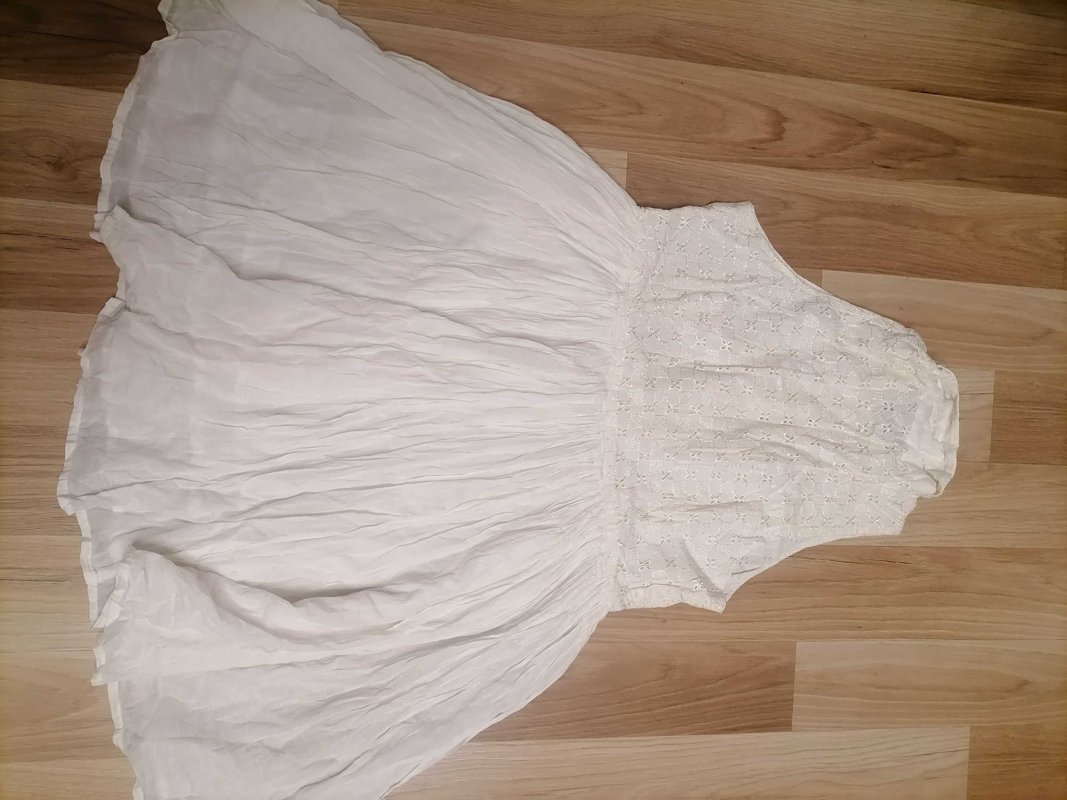 Biała sukienka letnia rozmiar s
