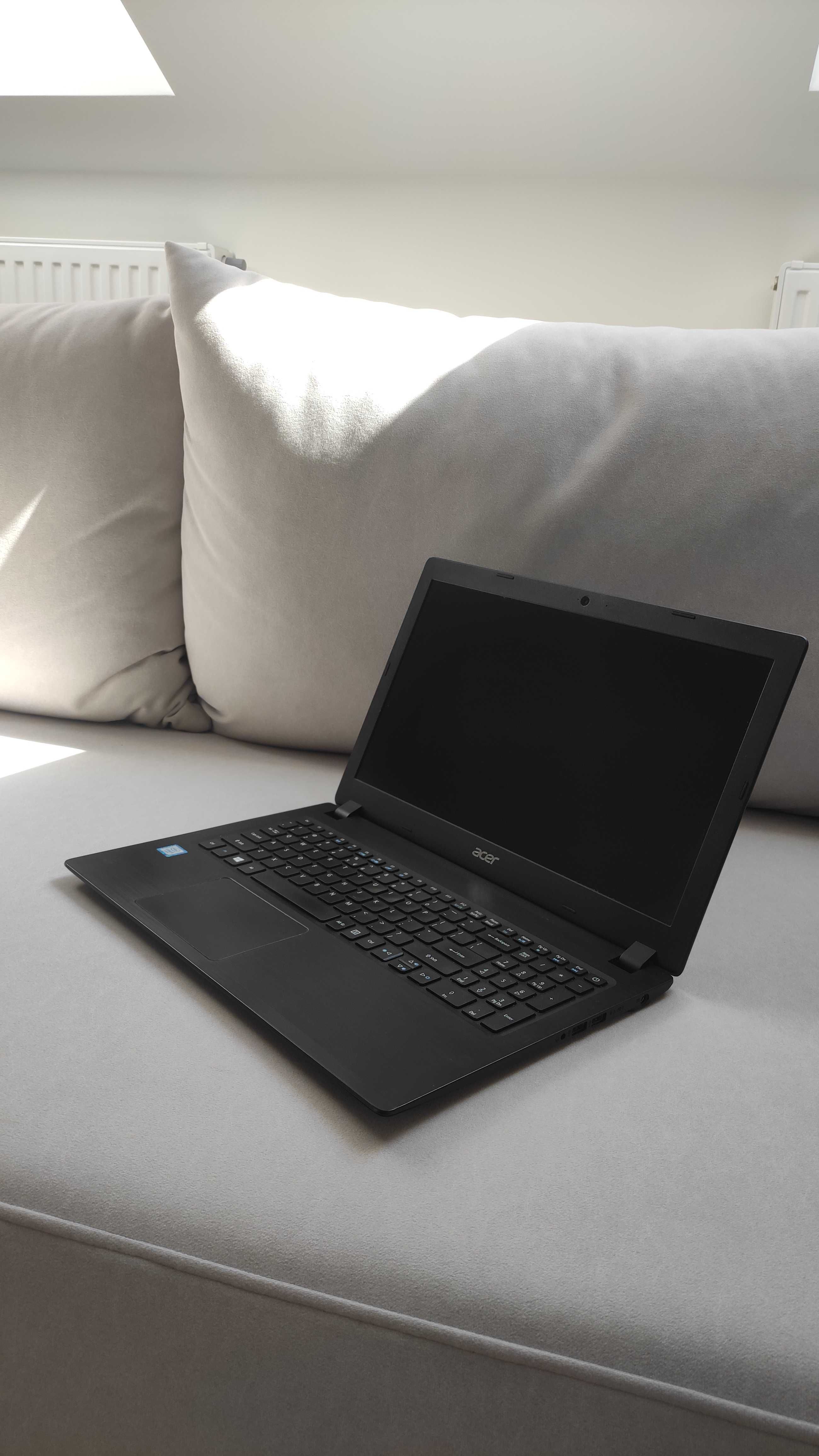 Laptop ACER - Intel Core i3 - Dysk twardy: 256 GB SSD - RAM: 4 GB