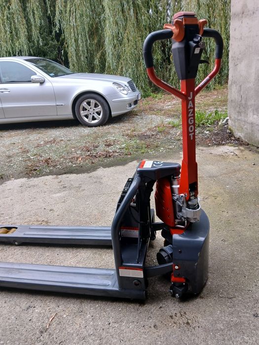 Wózek paletowy elektryczny