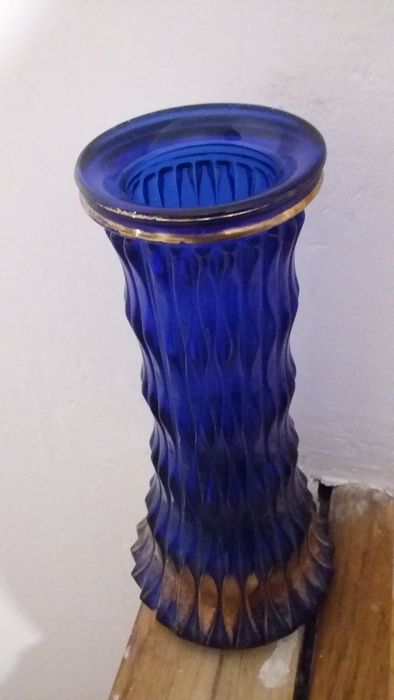 stary wazon flakon granatowe szkło prl