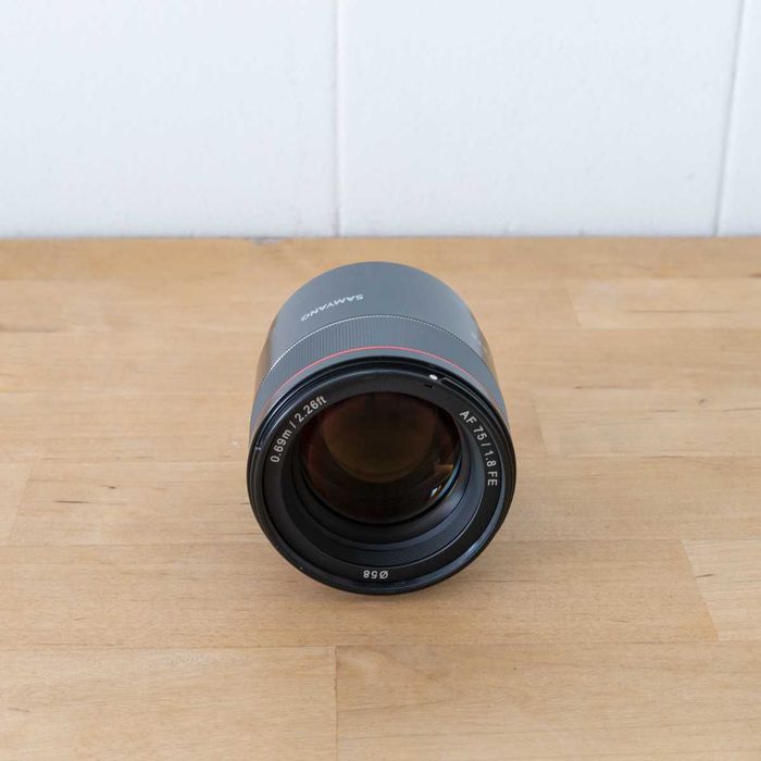 Objetiva Samyang 75mm f1.8 AF para Sony FE - Como Nova