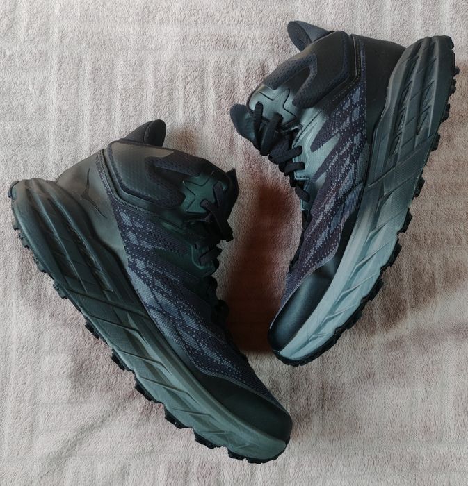 Кросівки hoka speedgoat 5 mid gtx розмір 42