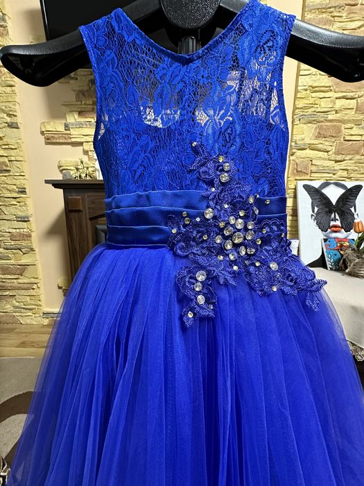 Випускне плаття для дівчинки