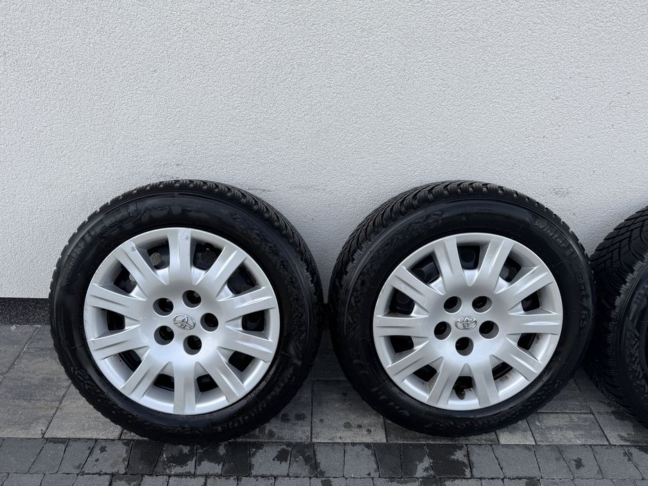 Koła Toyota 5x114,3 Opony Zimowe 205/60/16
