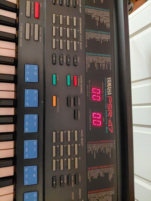 Teclado sintetizador portátil Yamaha PSR-47
