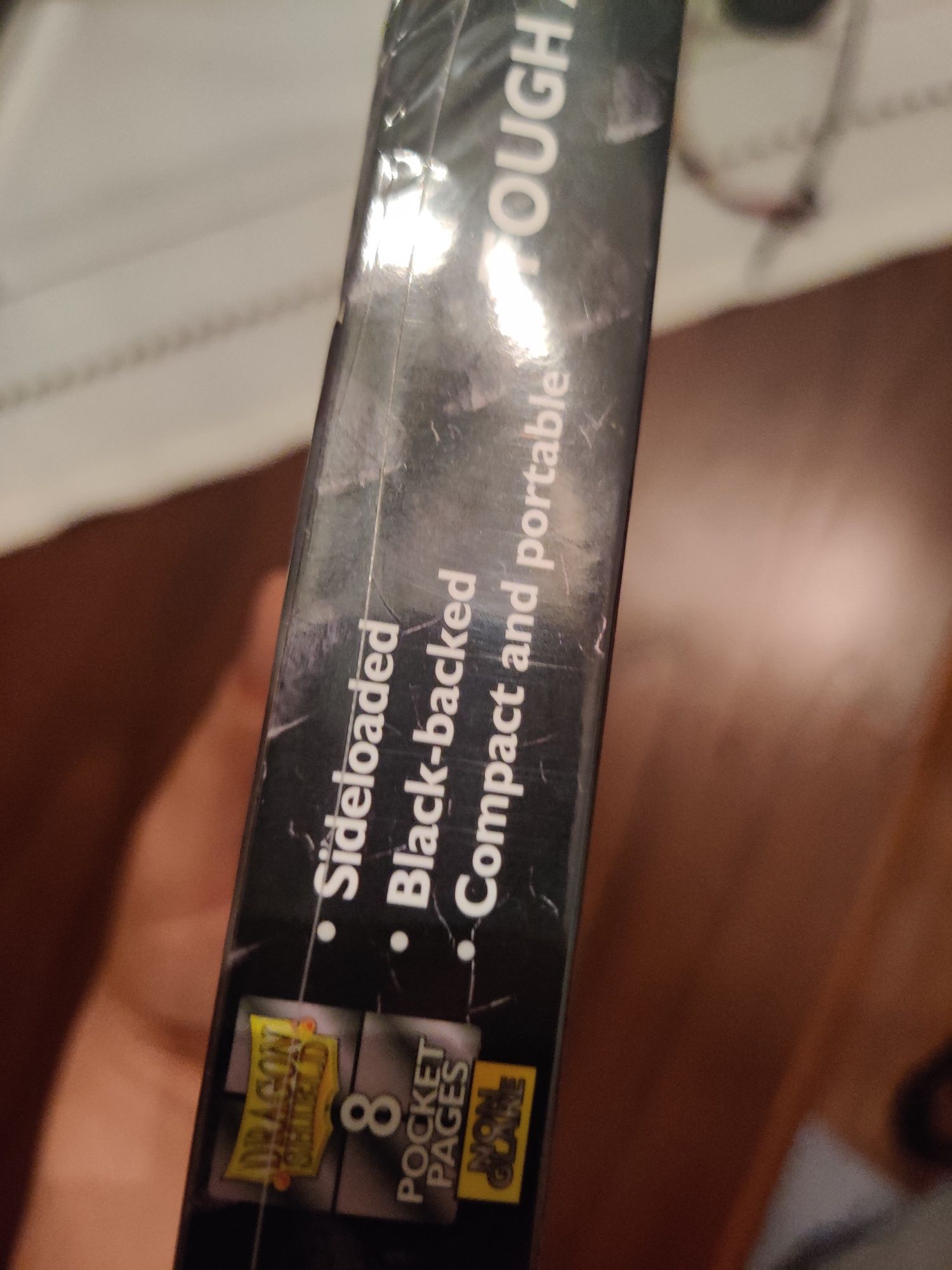 Dragon Shield 8-pocket pages non glare
