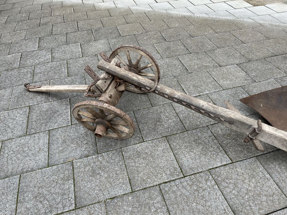 Stary pług konny, antyk