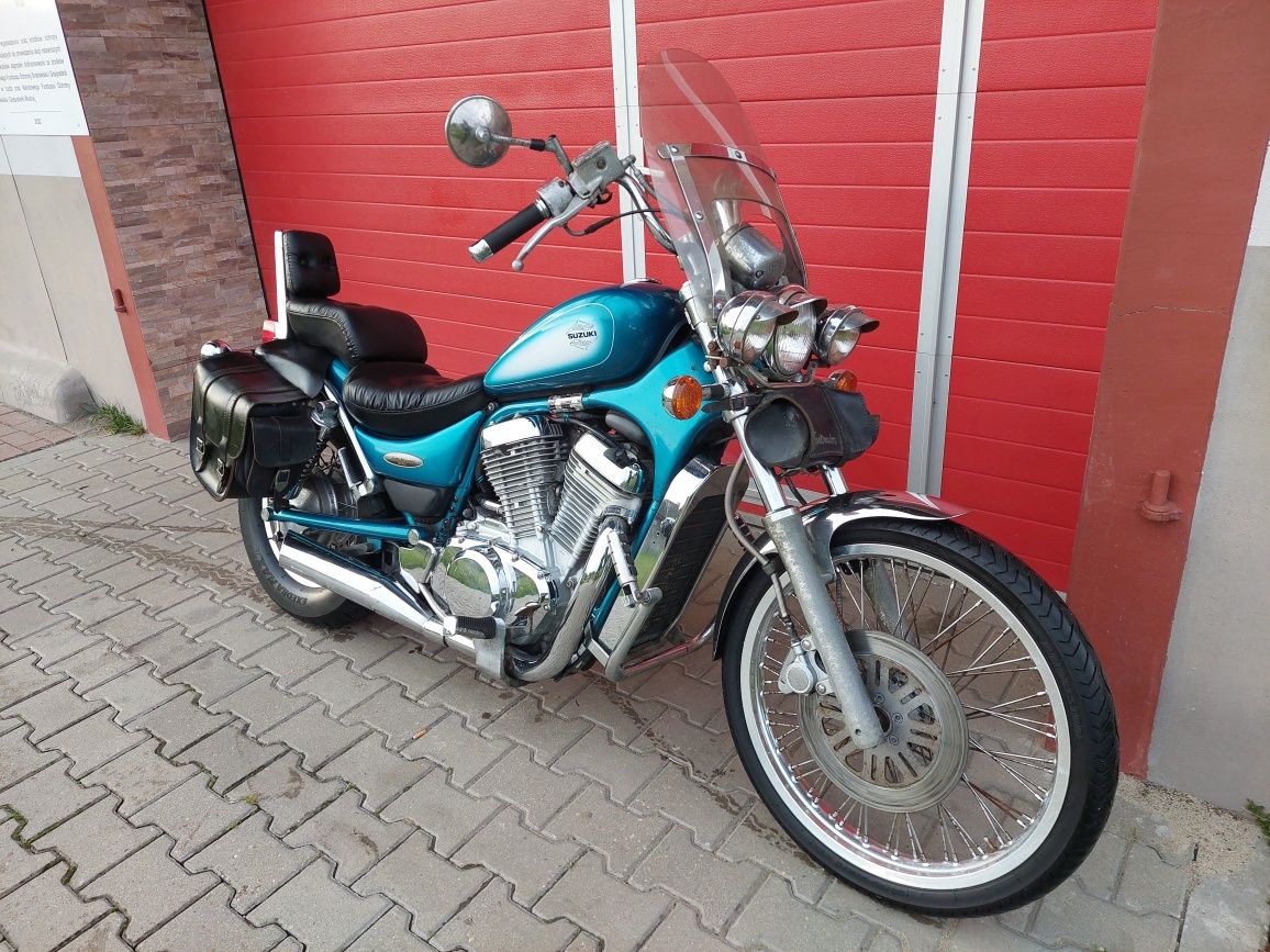 Suzuki vs 800 intruder