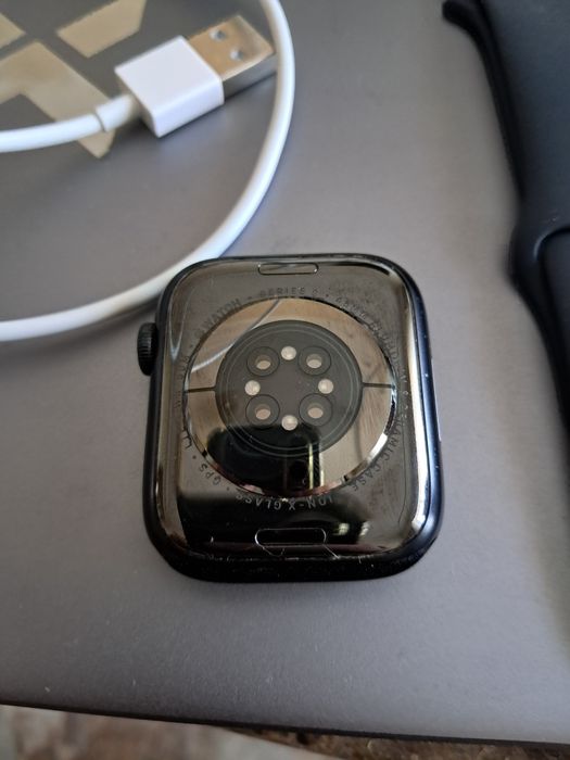 Apple watch 8 LTE, 45 mm