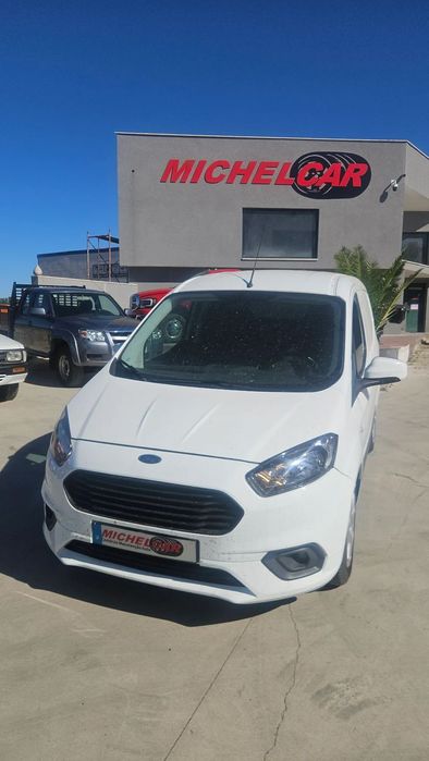 Ford Transit courier