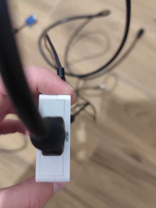 Konwerter Adapter Przejściówka z VGA D-SUB na HDMI + dźwięk audio USB