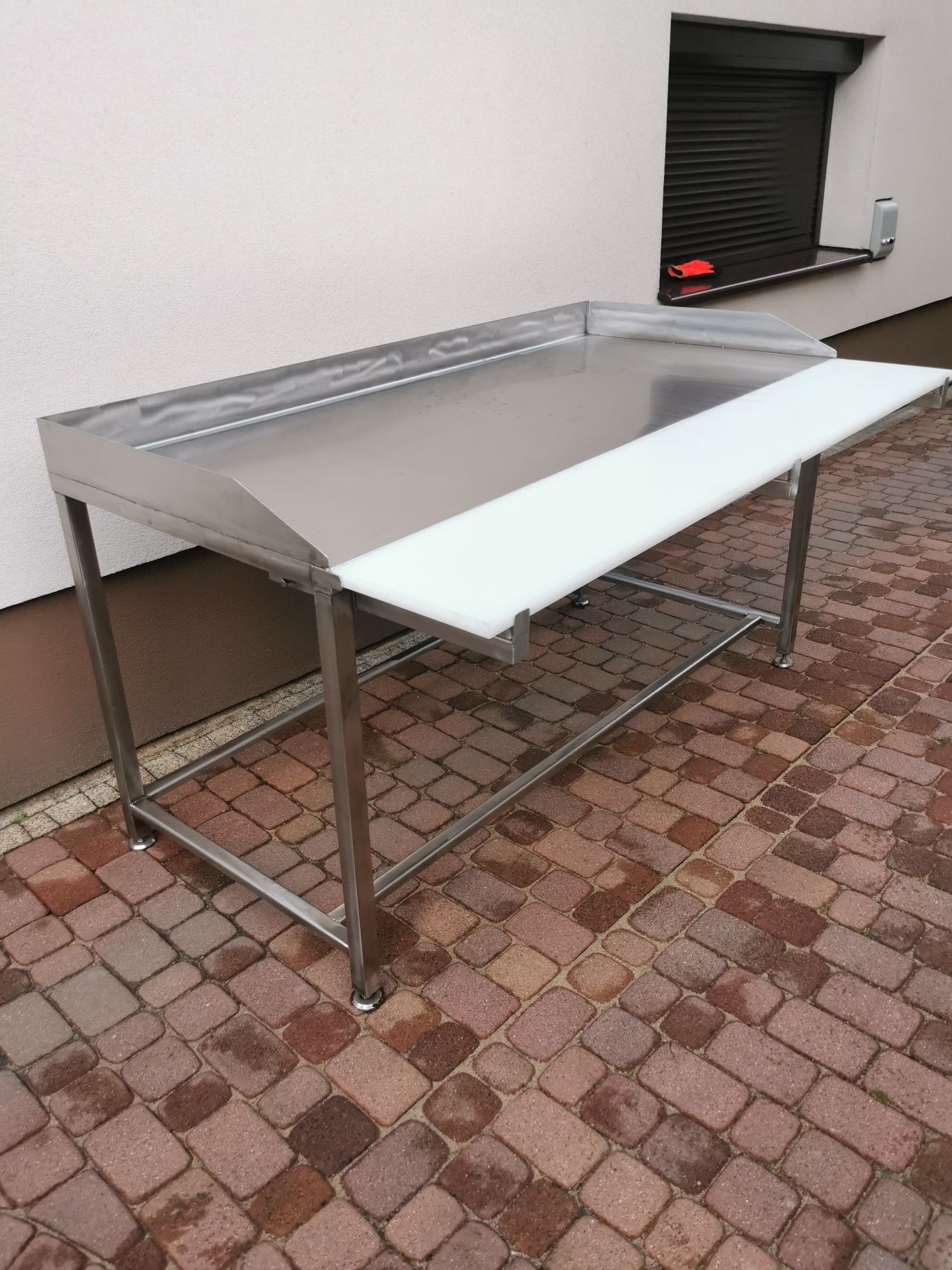 Nowy stół rozbiorowy, produkcyjny itp.