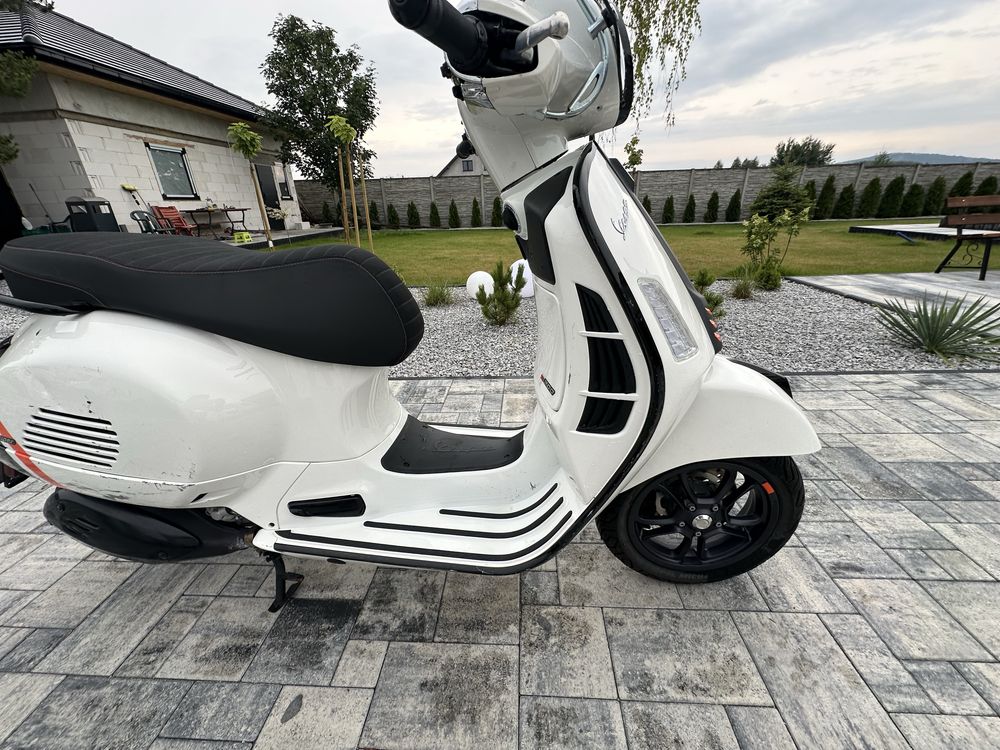 Piaggio vespa gts 300 Super 2023 rok tylko 4500 km