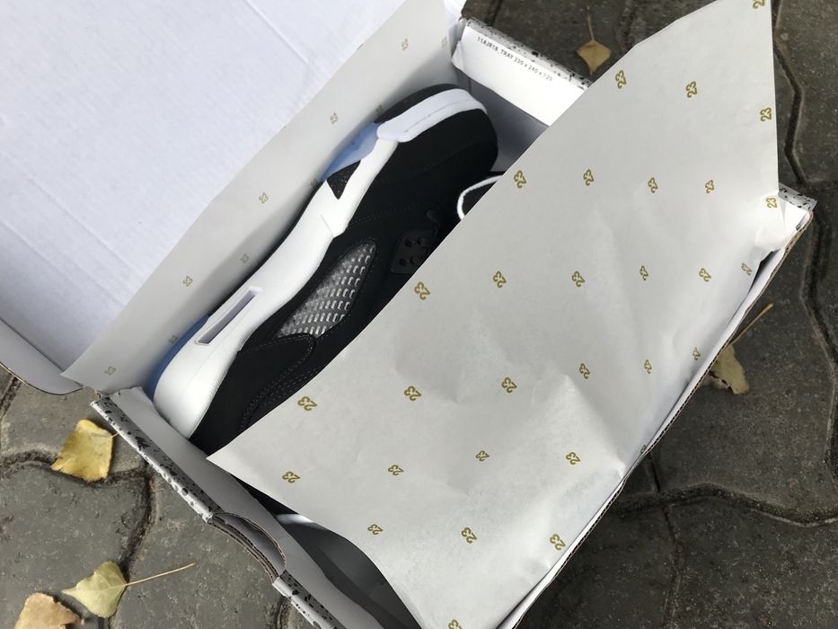 Jordan 5 Retro Moonlight в наявності 41-45 Джордан ретро