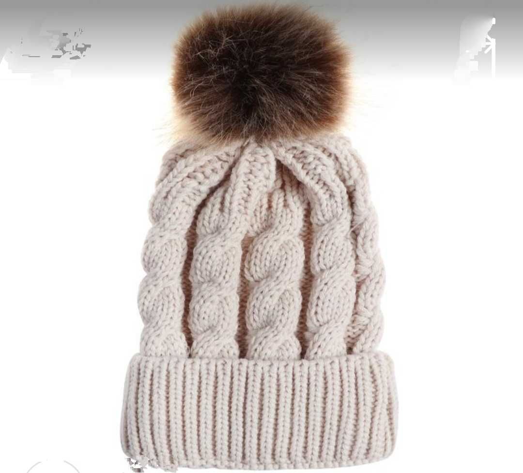 Зимова шапка з визерунком