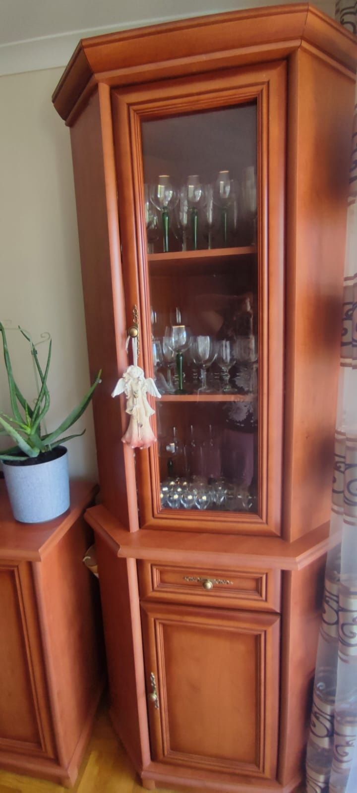 Zestaw mebli do salonu wiśnia calvados