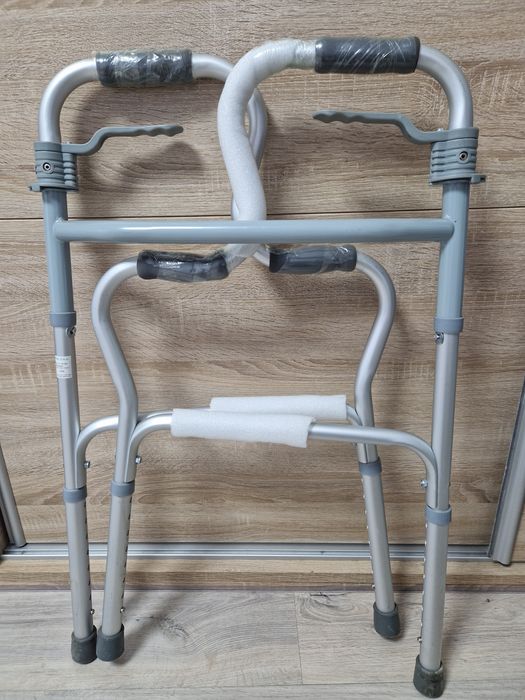 Toaleta dla niepełnosprawnych 3w1