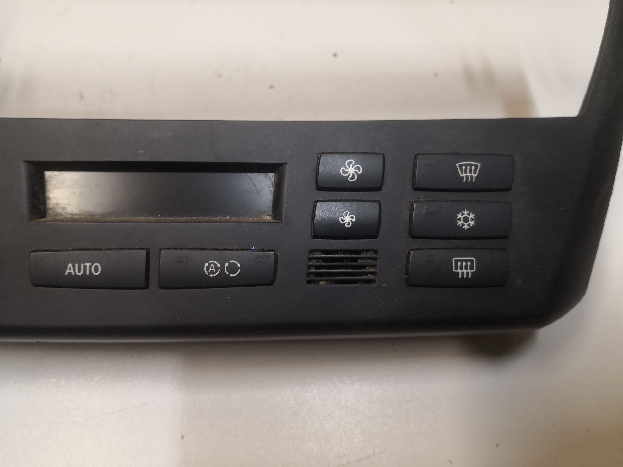 Panel klimatyzacji BMW X3 e83 lift
