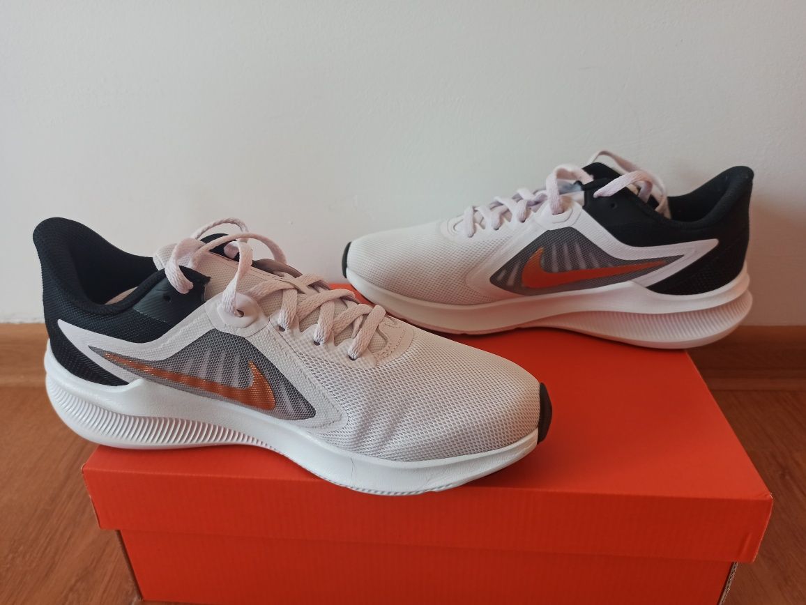 Adidasy Nike WMNS Downshifter 10 nowe
