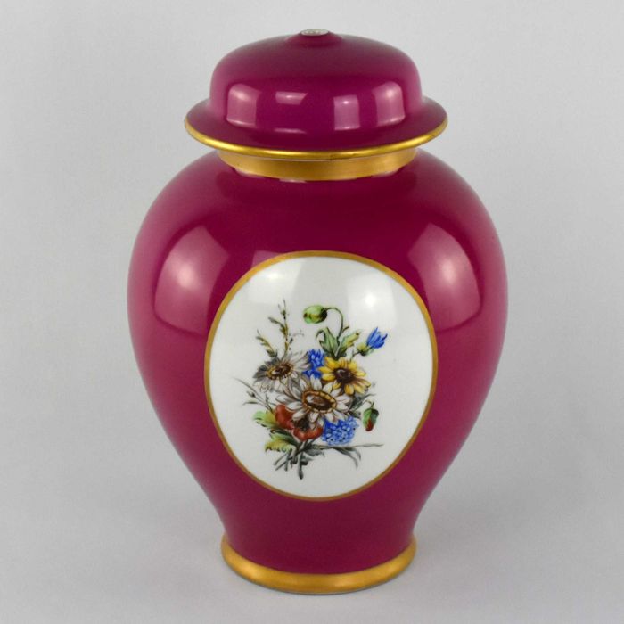 Candeeiro em porcelana Artibus, em forma de pote