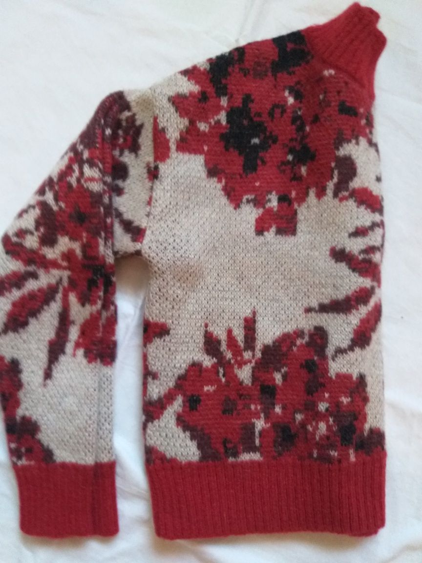 Короткий теплый свитер р.XS-S