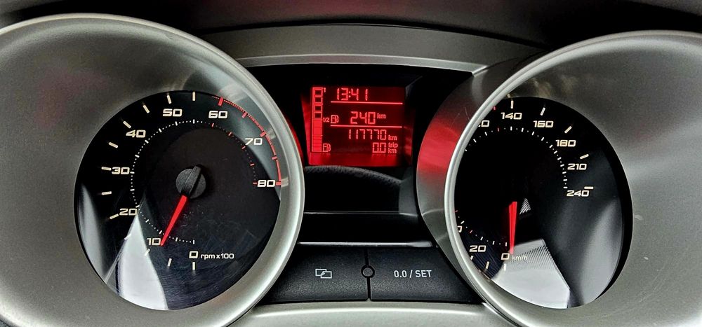 Seat Ibiza 1.4 Benzyna 85KM 2009r Niski przebieg !!!