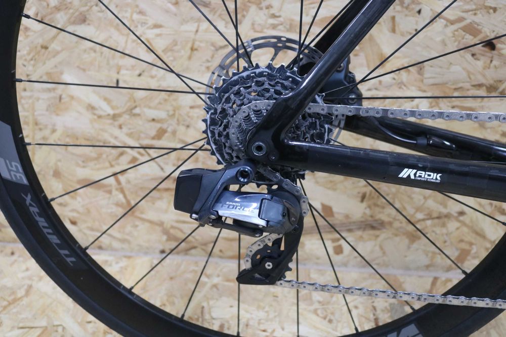 Bicicleta carbono disco - Felt AR - Sram Force AXS 2x12v