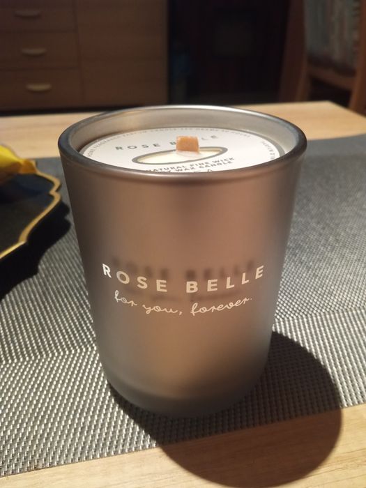 Świeca zapachowa Rose Belle