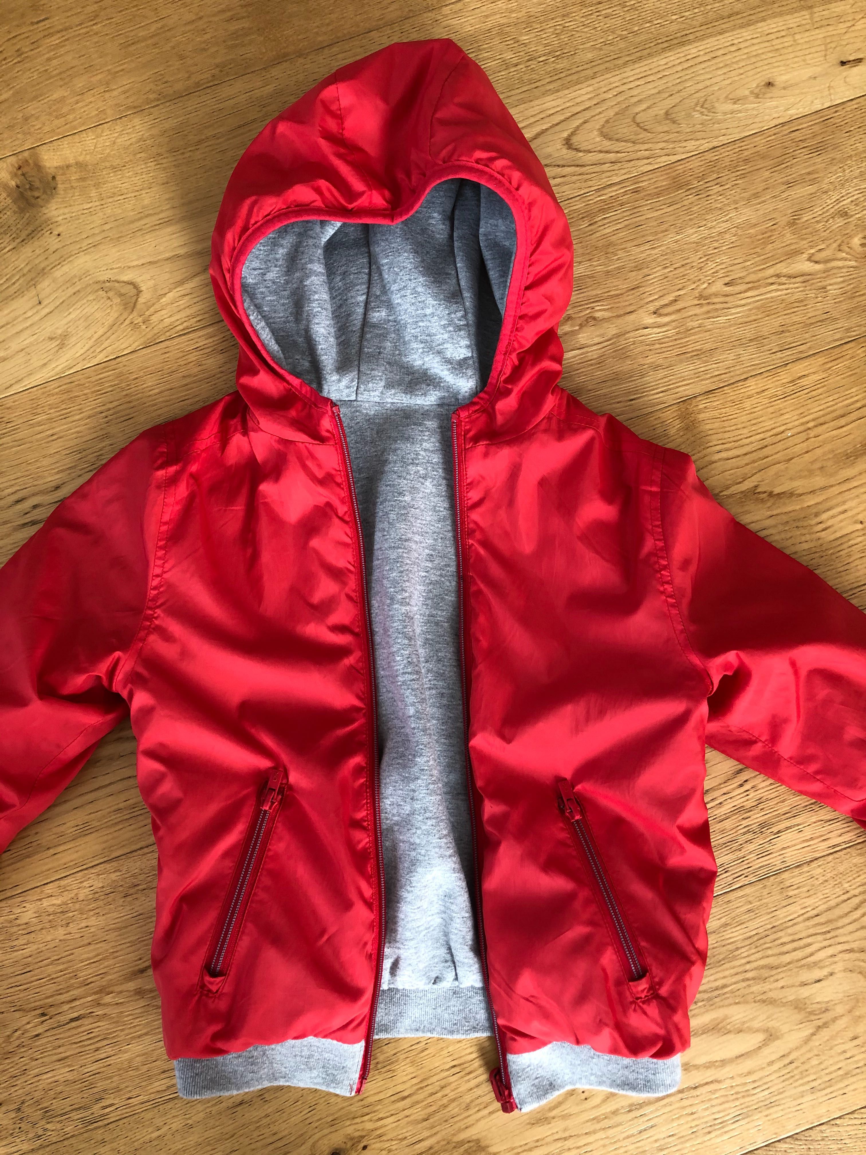 Bluza kurtka przeciwdeszczowa dwustronna OKAIDI dla chłopca na 128cm