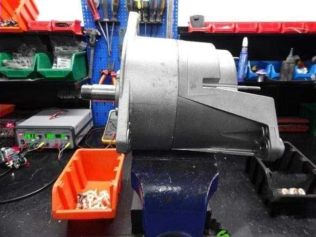 Alternator New Holland Claas kombajn SCJ2221 Case Caterpillar Komatsu