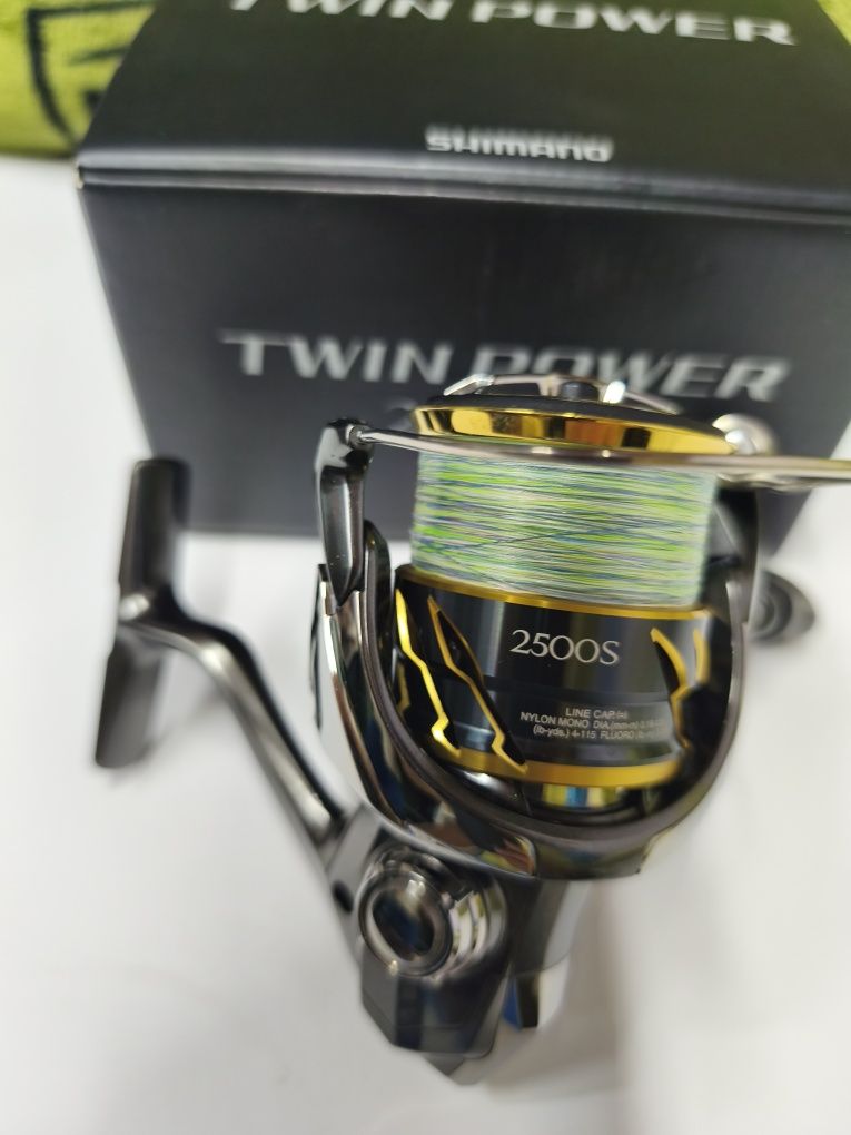 Котушка Shimano Twin Power  2500S-D 9+1BB