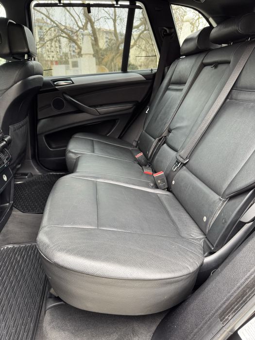 BMW X5 SD 7 lugares com quase 400Cv