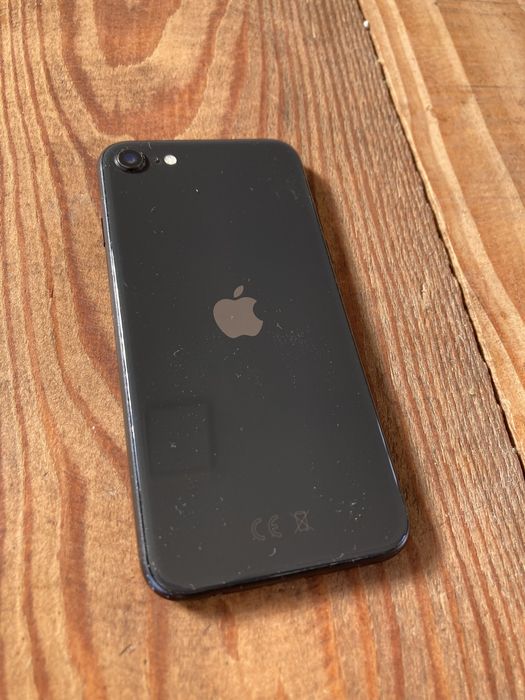 iPhone SE (2020)
