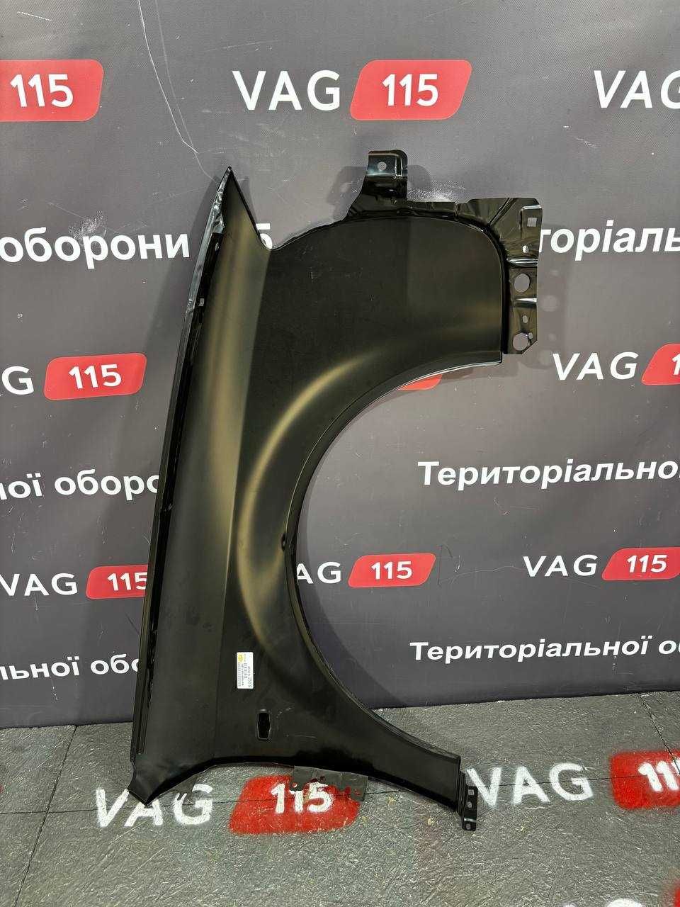 Крыло левое (L) на Audi A6 C5 2002-2005 Тайвань