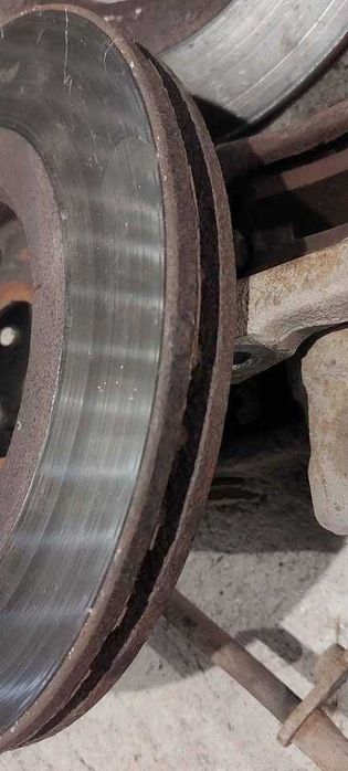 Hamulce klocki zacisk tarcze jarzmo jarzma peugeot 207 1.6 hdi 266mm