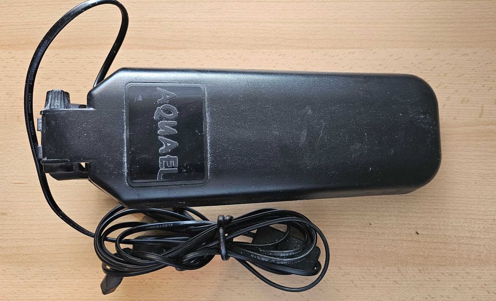 AQUAEL LEDY TUBE 2x6W komplet z kloszem