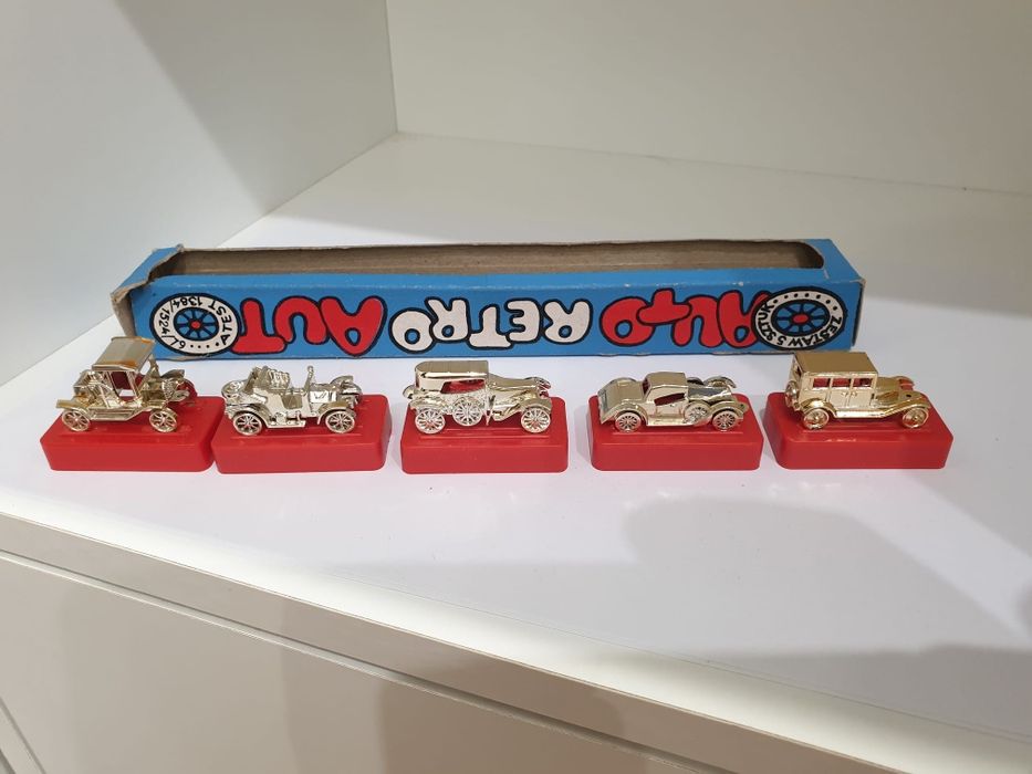 Zestaw autek Retro z czasów PRL mazowsze
